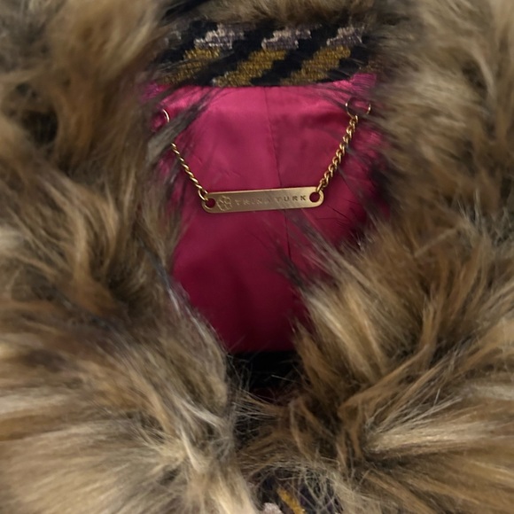 Trina Turk Kendell Striped Tweed fur collar Jacket - Picture 6 of 9